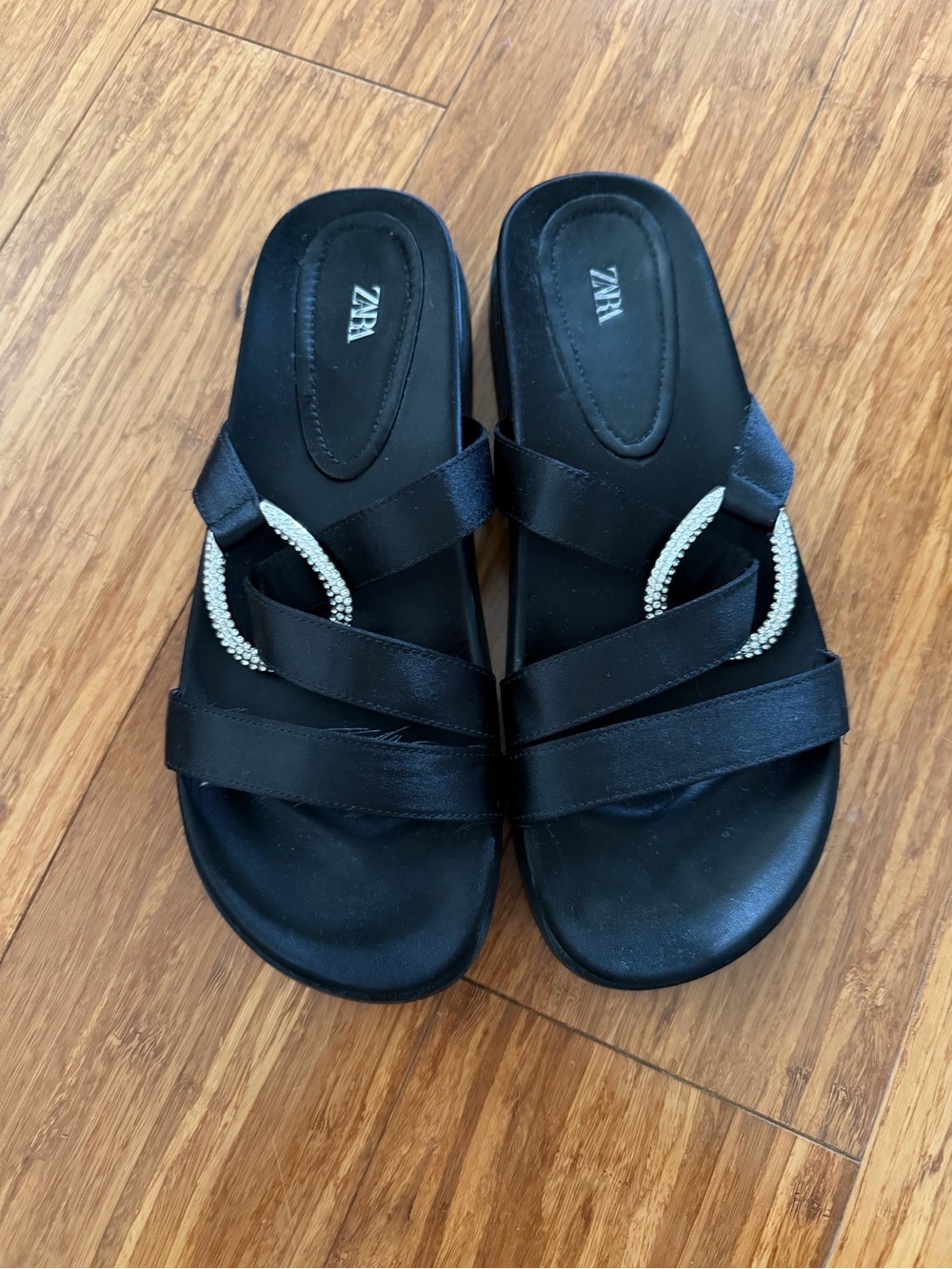 ZARA NEW Size 7 Black Slide Sandals with Crystal Loop Detail
